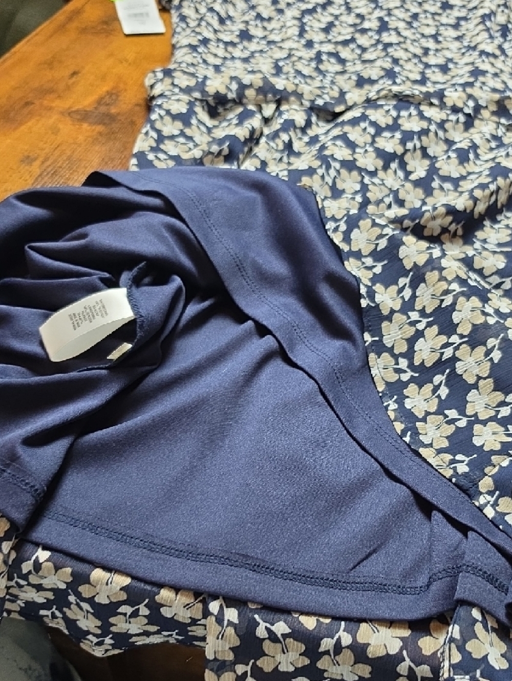 MSK | NWT Plus Size Navy Blue Ditsy Floral V-Neck Tie-Waist A-Line Dress | 16 - Picture 12 of 12